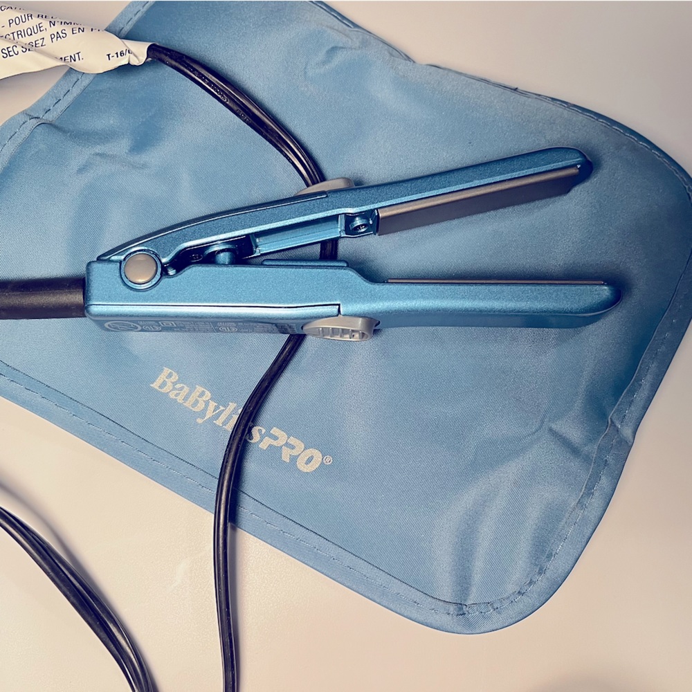 BaBylissPRO Mini Straightening Iron with Travel Pouch  1/2'' mini straightener